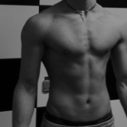 Парень, я из Ростов-на-дону. Ищу стройную девушку для куни!! Парень, я из Ростов-на-дону. Ищу стройную девушку для куни!!