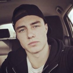 Я парень. Ищу девушку для общения на интим темы и вирта. Я парень. Ищу девушку для общения на интим темы и вирта.