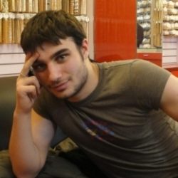 Симпатичный парень из Ростов-на-дону ищет девушку, что бы её ублажить. Симпатичный парень из Ростов-на-дону ищет девушку, что бы её ублажить.