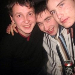 Простой спортивный парень ищет девушку для вирта, чтобы иногда расслабляться в скайпе Простой спортивный парень ищет девушку для вирта, чтобы иногда расслабляться в скайпе